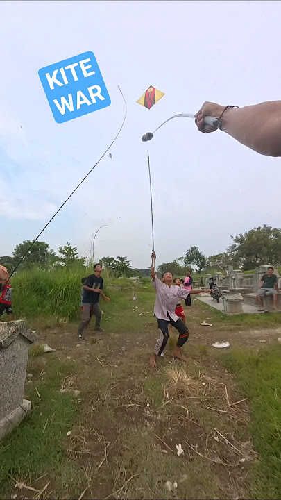 pendekar layangan putus 🤠 #kiteflying #kitefighter #kite #pipas #layanganputus #layanglayang