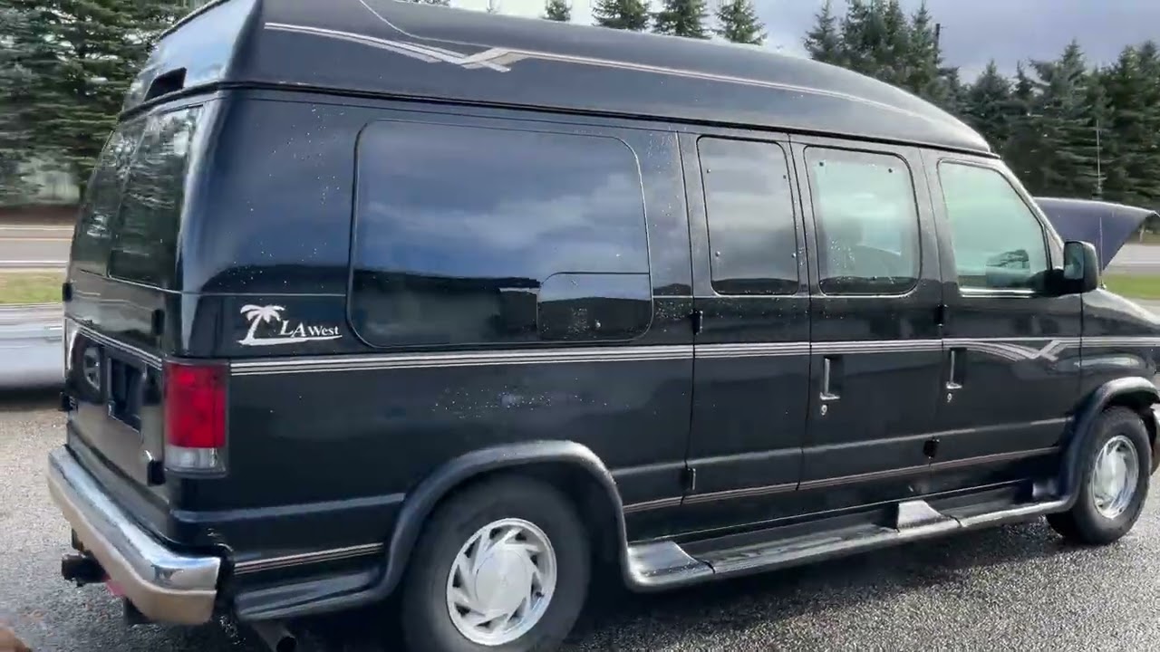 2003 FORD ECOLINE E-SERIES VAN | Online Auction on Repocast.com