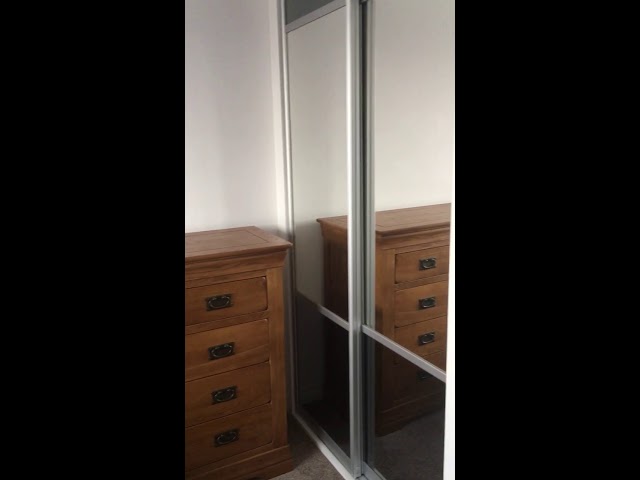 Video 1: Built-in mirrored wardrobe and 5 drawer unit