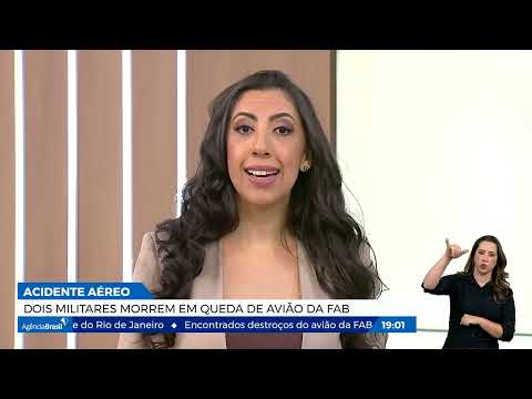 Dois militares da FAB morrem após acidente de avião em SC
