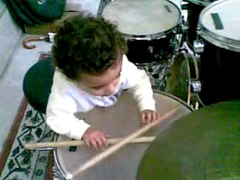 laila oliveira a garota prodigio baterista.mp4