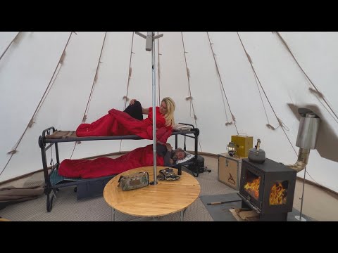 Video: Tentrr'in Yeni Kamp Alanlarını Seviyorum Çünkü Kamp Yapmayı Gerçekten Rahatlatıyorlar