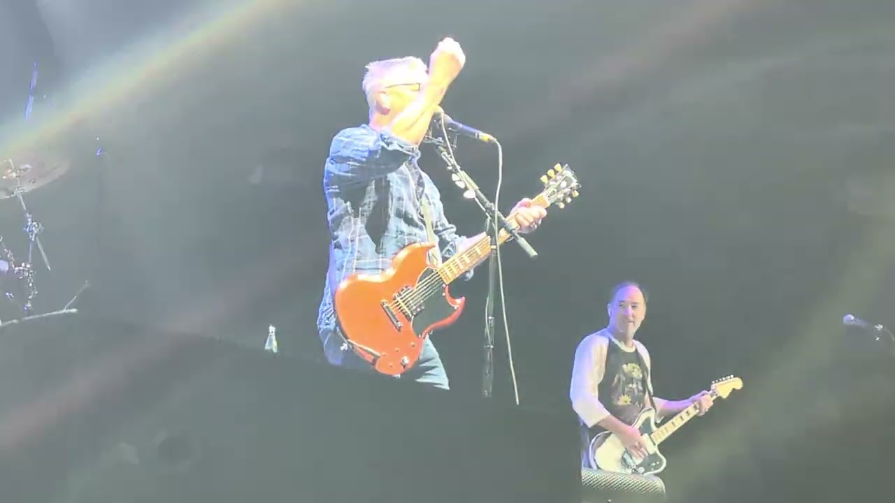 I Come From the Water performed by The Toadies at Payne Center in Hidalgo, TX