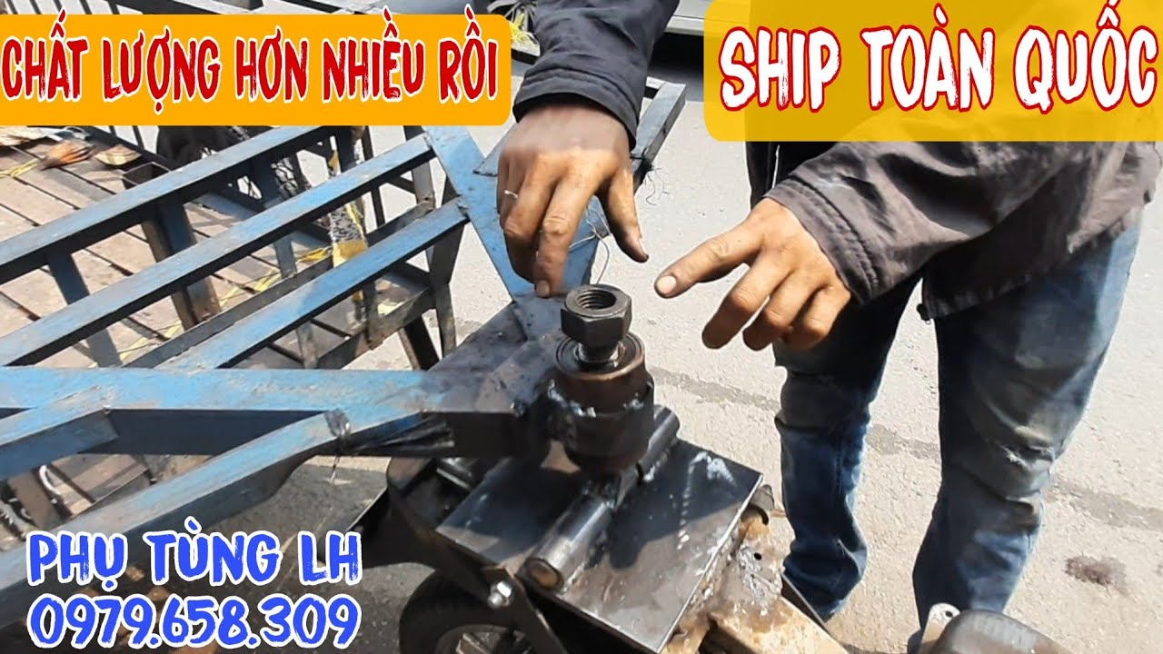 Chế xe lôi (cọc lôi )-chở dừa.