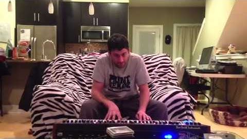 Dave Smith Poly Evolver demo