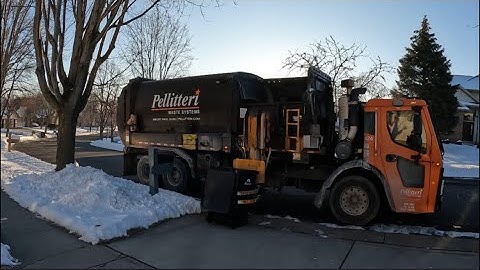 Pellitteri Sub Truck (524) Mack LR Labrie Automizer