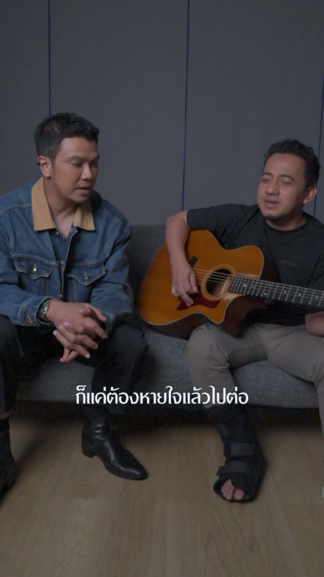 กัดฟันยอมรับความจริงในสิ่งที่ต้องเป็นไป #หายใจแล้วไปต่อ Acoustic Version #genieShorts