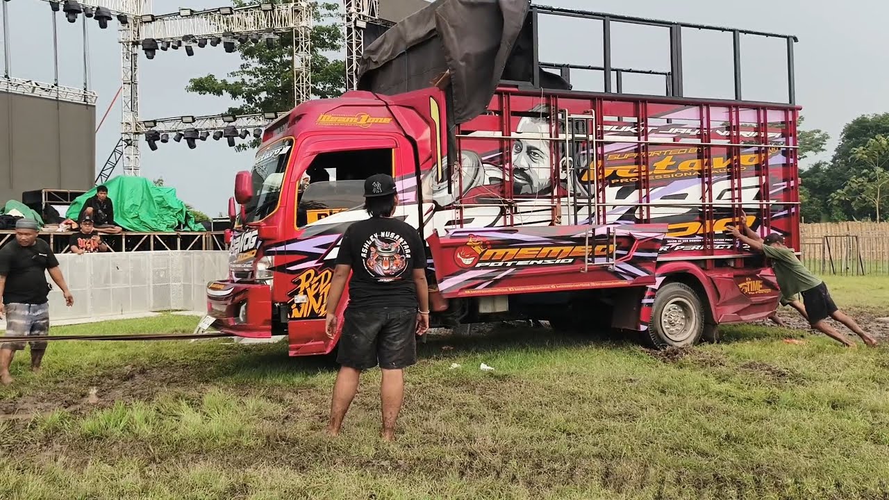 Evakuasi Truck Brewog Di Seret Combi, memed Potensio Siap siap Bunyikan sound