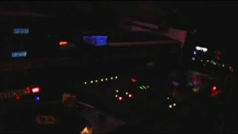 愛よりも激しく 誰よりも愛しく Mp3 愛よりも激しく 誰よりも愛しく Mp3