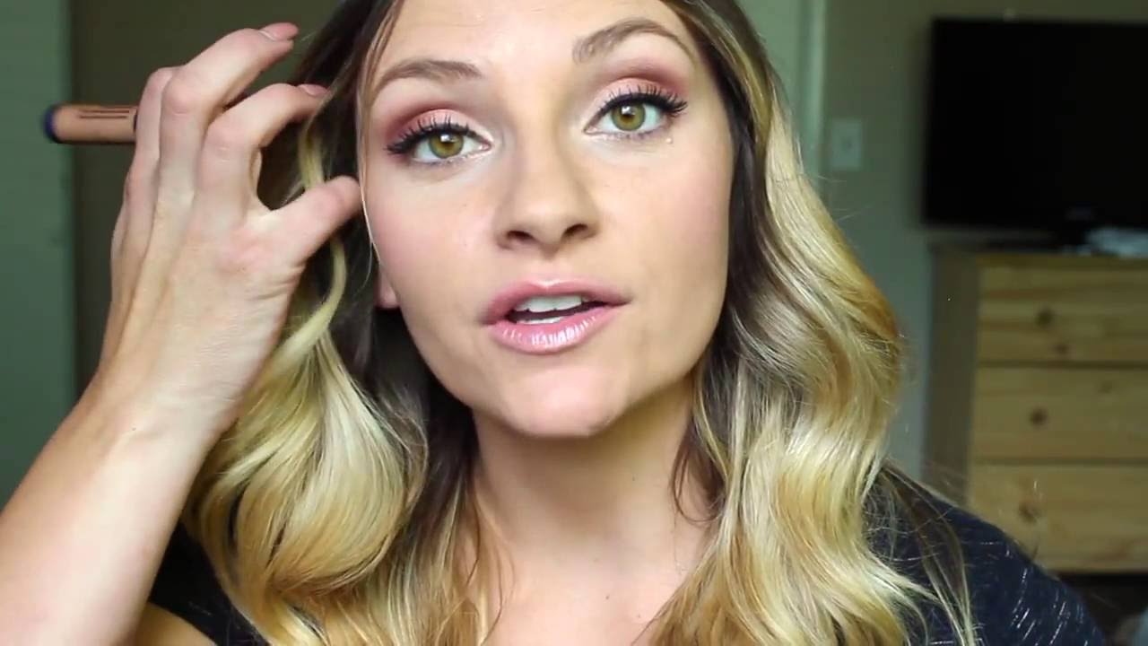 How To Apply Lipsense shade BRAVO topped with SAND GLOSS| First impression