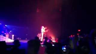 Video thumbnail of "I'd Hate To See Your Heart Break- Paramore Live Houston 4-26-13"