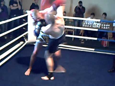 Mattenbrand fight Alex vs Daniel im Thai Gym Lbeck...