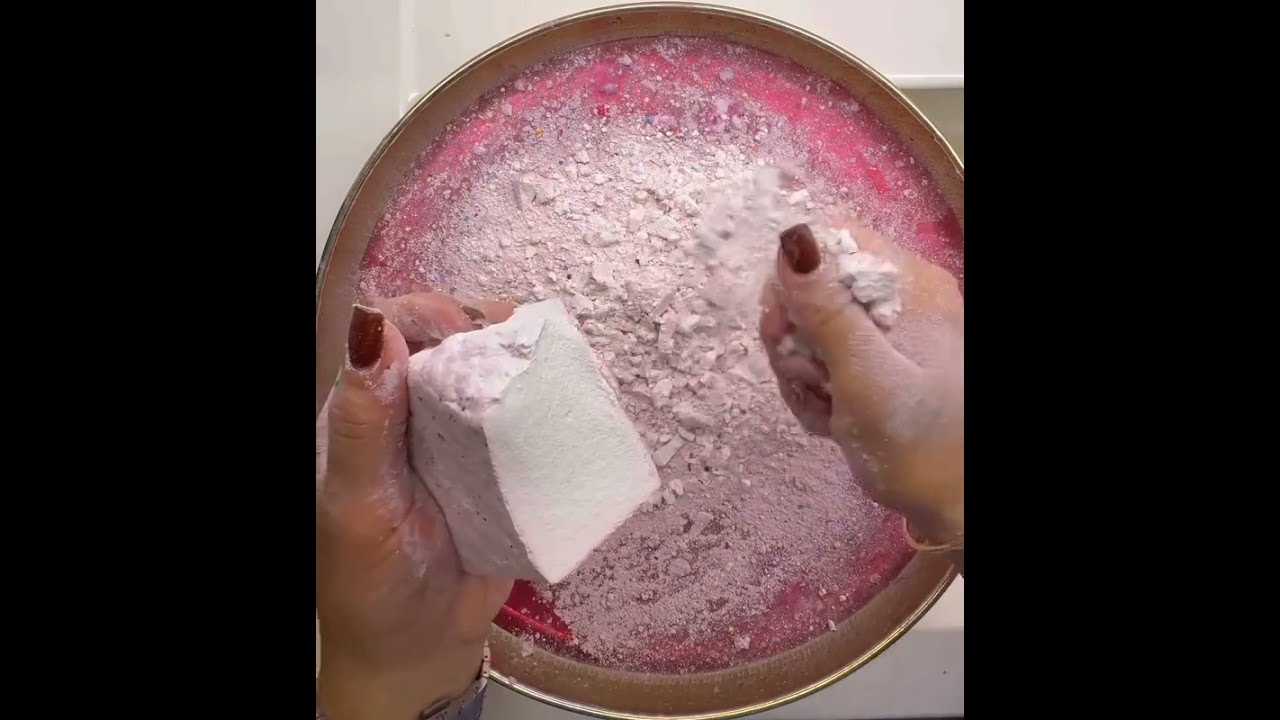 Pink pasted bsn crushed into water 🎀 ( edit too ) ~ 2nd is my fav - Twist crush ❤️