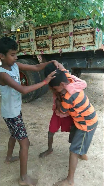 oppu thina thanni kudi thappu senja thalaiyil adi 😎