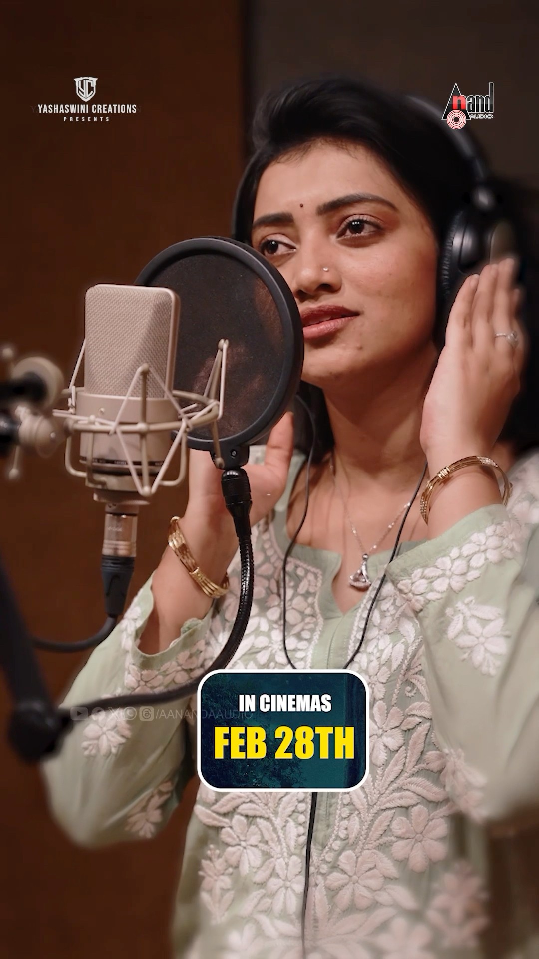 ತಂಗಾಳಿ ತಂಪಲ್ಲೂ ಇವನ ನೆನಪೇ ಸುಡುತಿದೆ ಬಂಗಾರ ಅನ್ನೋಕೆ ಮಾತೆ ಕಾದಿದೆ Churuku Notave #shorts | Radha Bhagavati
