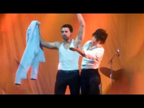 The Last Shadow Puppets jamming about LCD Soundsystem - Live at Lowlands 2016