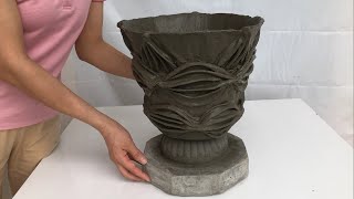 Amazing Idea / The Perfect Combination Of Fabric And Cement Creates A Unique Potted Plant