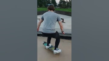 Frontside Lipslide