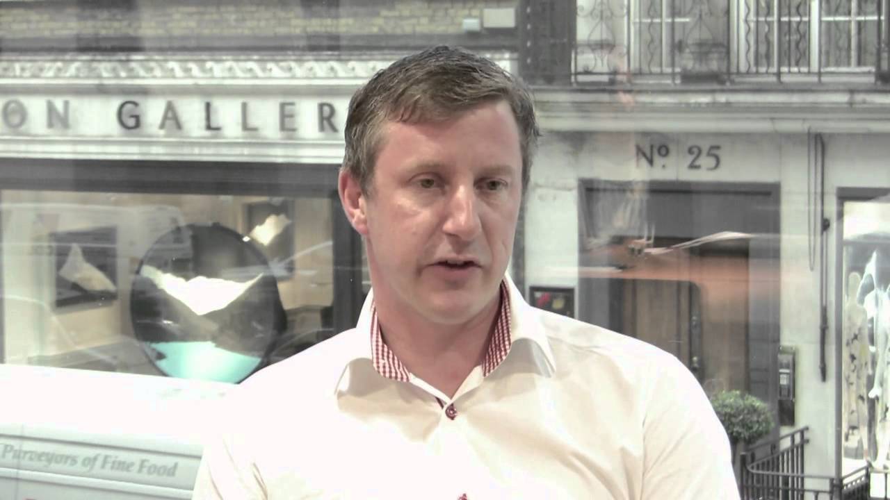 What are the costs of hiring an interim executive?