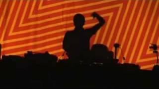 Video voorbeeld van "'74-'75 (DANCE REMIX)"