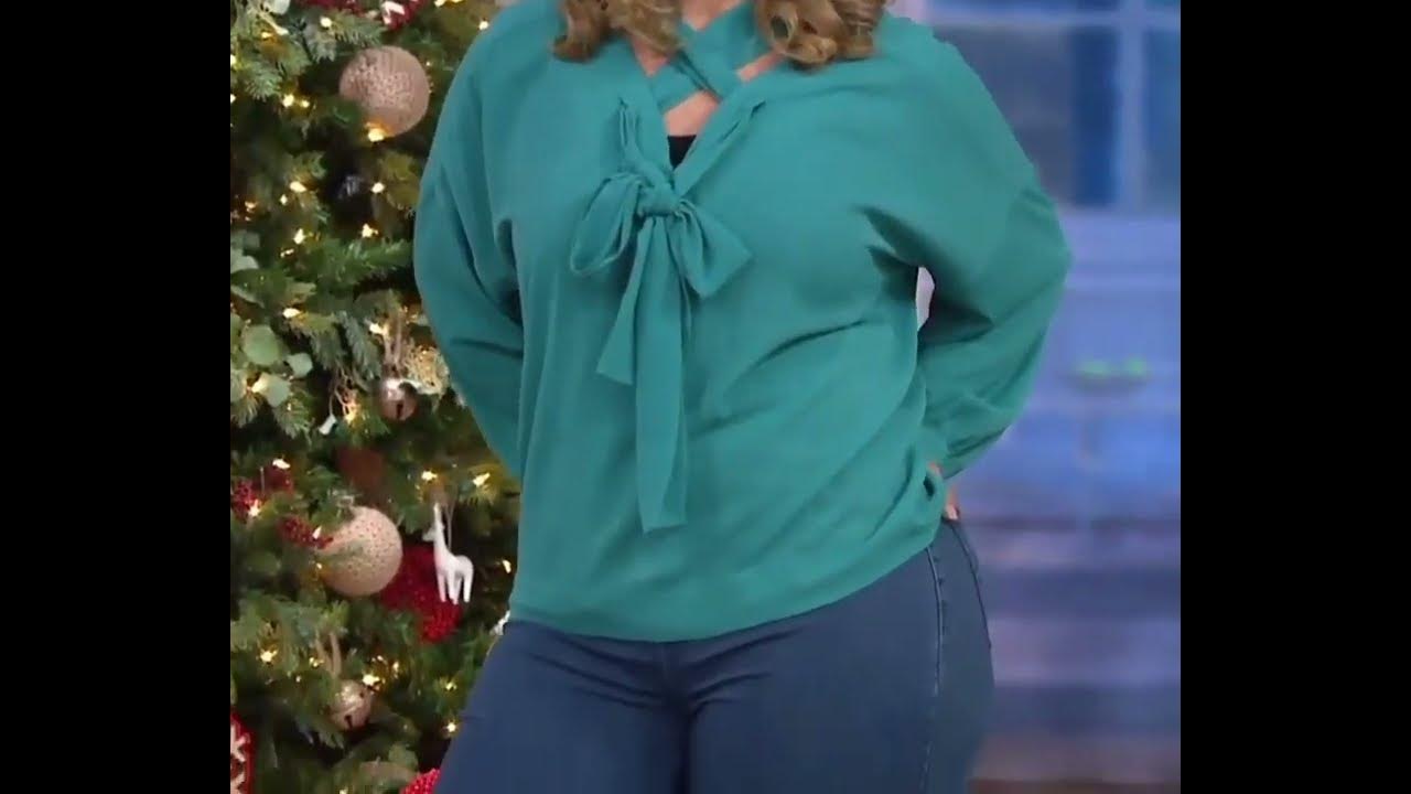 QVC model Taylor in jeans 01 YouTube