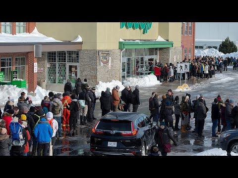 Major lineups at Newfoundland grocery stores after record-setting blizzard
