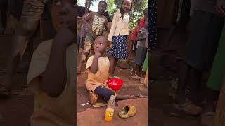Feeding hungry children #orphansupport #orphansinneed #homelesschildren #charity #slums #donatefood