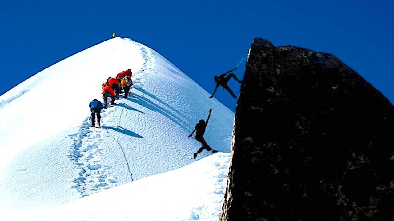 ONE OF WORST MOUNTAINEERING TRAGEDIES HAPPENED IN RUSSIA YouTube