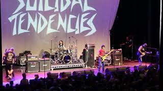 Suicidal Tendencies - Lovely Live at the Roundhouse