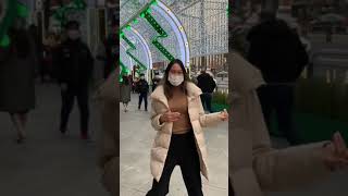 танец в центре Сеула