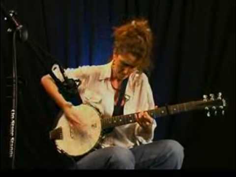Vicki Genfan On Banjo Performance
