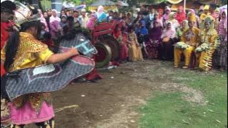 Tarian kuda gipang khas kalimantan selatan