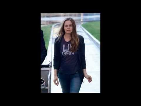 Video: Alicia Silverstone Uživa U Slobodi