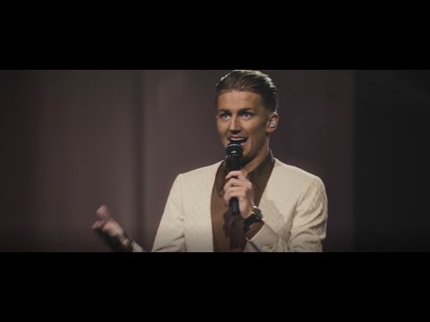Guarda Mart Hoogkamer - André Hazes Medley (Live In Ahoy 2022) [Official Video] su YouTube