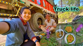 Aj Humne Truck Pe Banaya khana🥘 #truckgirl