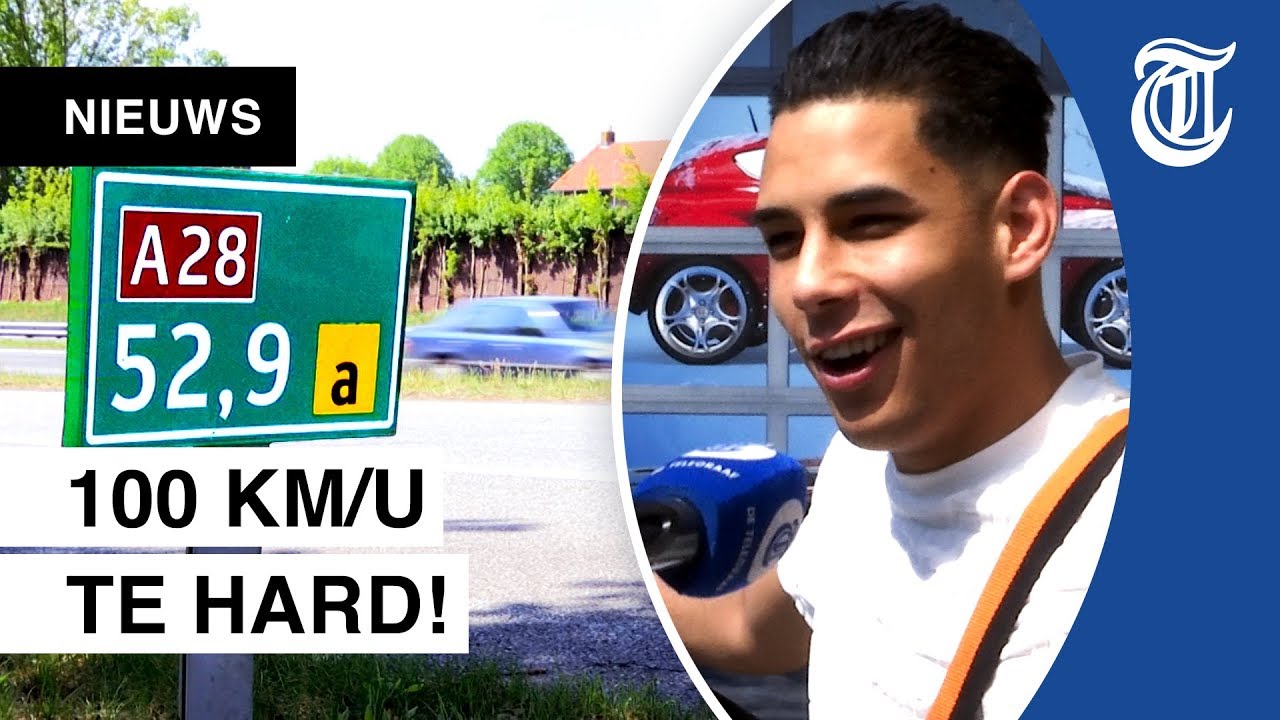 Straatrace in Harderwijk met kindjes (1 en 3) achterin