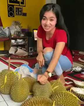 Penjual Durian Cantik