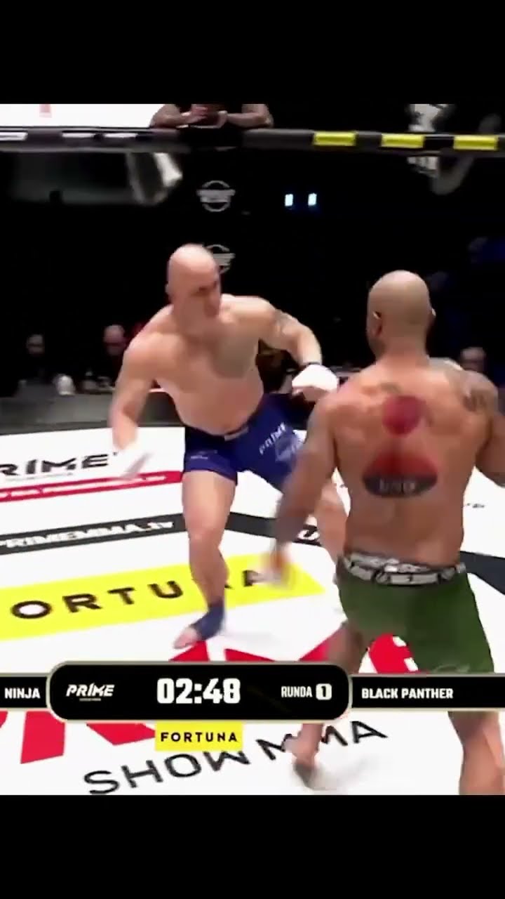 Left hook ? Via - ? (Dm for credit/ removal) #mma #knockout #combatsports