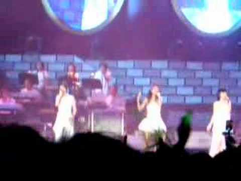 S.H.E Singapore Concert - 我爱你