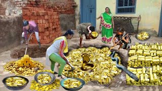 देखिए इस महिला के घर खुदाई में निकला कोंटलों सोना गांव में मचा हड़कंप | Where are gold mines found