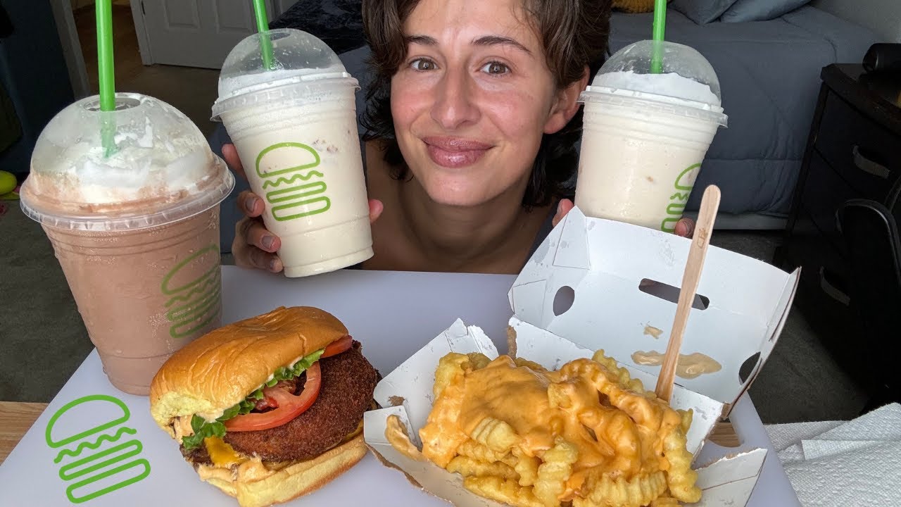Shake Shack Mukbang: бургеры, картофель фри и НОВЫЕ вкусы молочных коктейлей 🍔😋