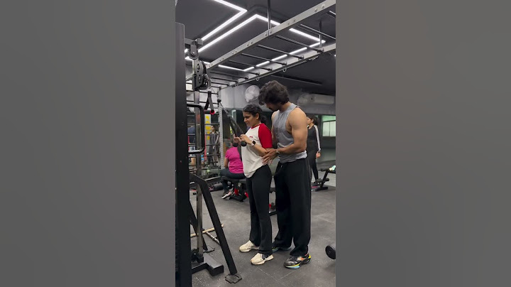 husband=personal trainer😝😉...#gym #workout #funny #coupleshorts #ytshorts #trending