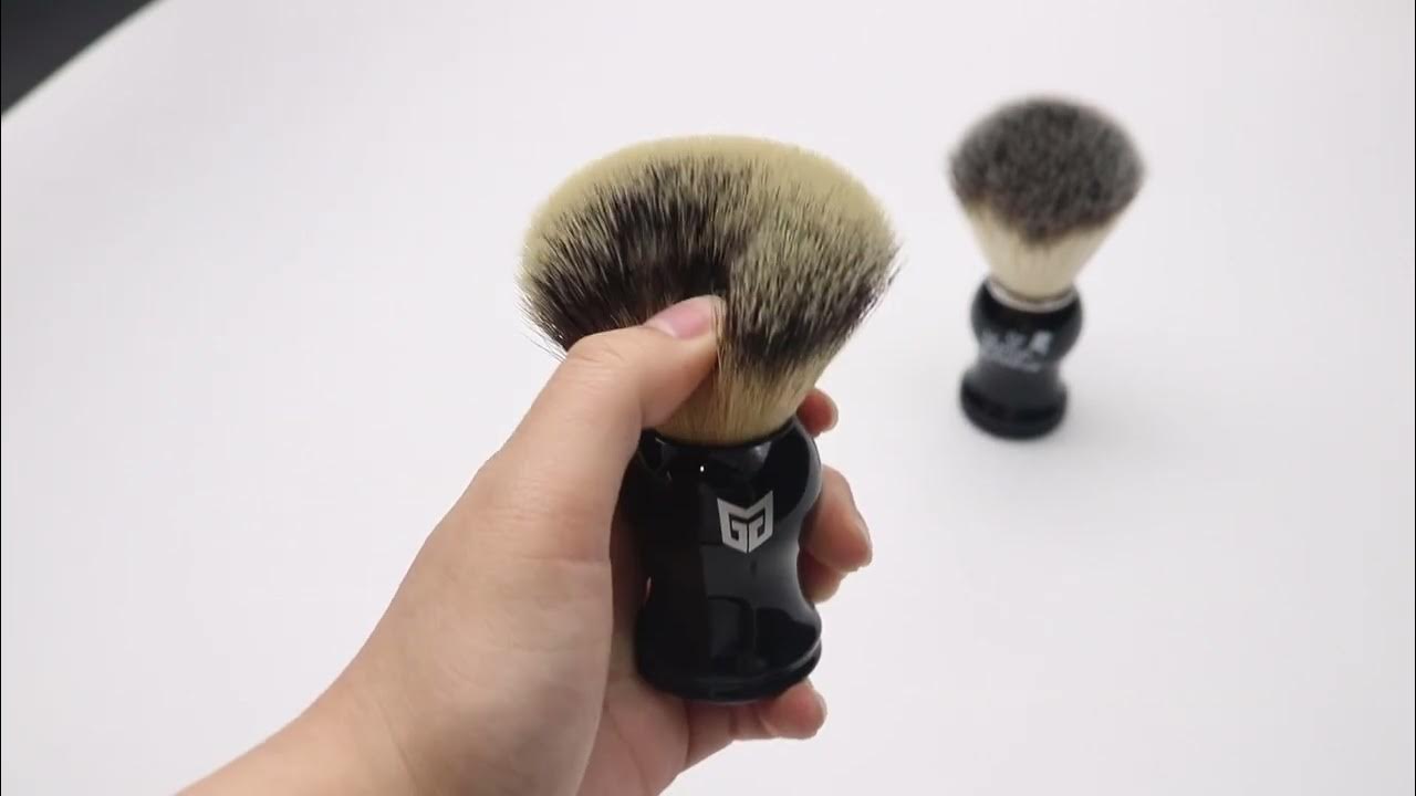 big differences in shaving brushes YouTube