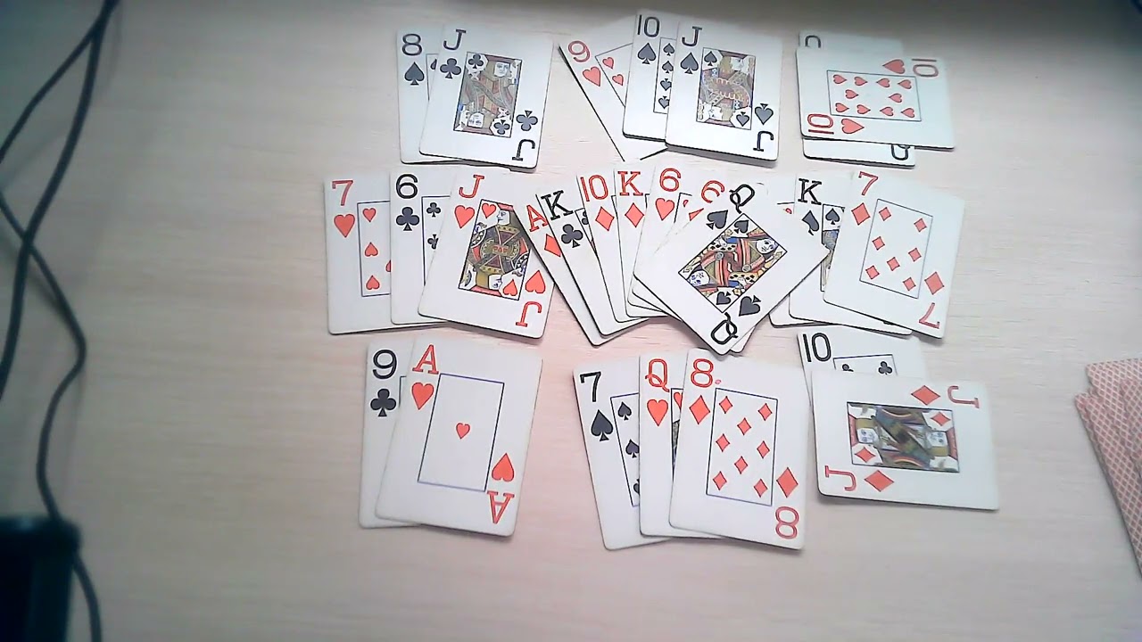 Крестовый Король и Бубновая Дама. Что происходит в их отношениях?