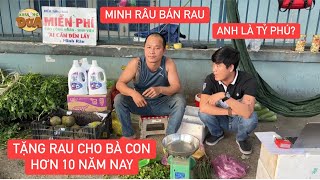 Anh Minh Râu tặng rau cho bà con nổi tiếng trên mạng không phải giàu mà vì muốn bỏ ăn chơi cờ bạc