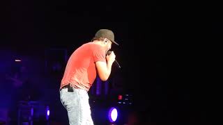 Luke Bryan Most People Are Good /Crash My Party