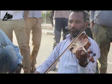 أقمار الضواحي ألحان الكنداكات