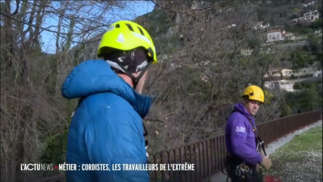 REPORTAGE - FORMATION AU METIER DE CORDISTE