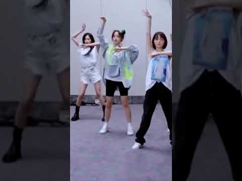 [杨超越] 硬糖 排练室直拍版