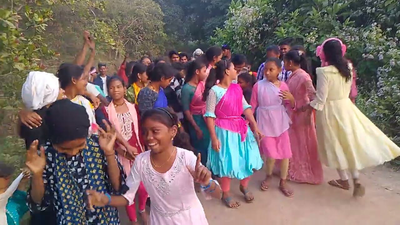 NEW CHRISTMAS DANCE VIDEO // AT. SIMMA !! MESIA BAND PARTY. PUTTASAHI 2025